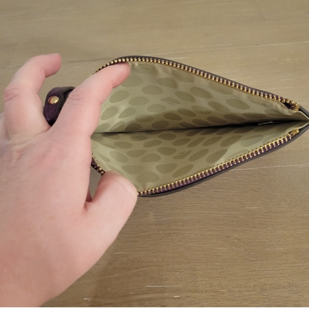 Kate Spade Pouch - Picture 7 of 7
